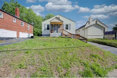 9721 Midland Boulevard, Overland, MO 63114 - Photo 4