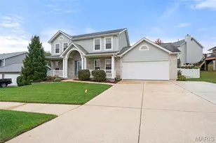 40 Kentucky Blue Ridge Ct, Saint Charles, MO 63303 - Photo 2