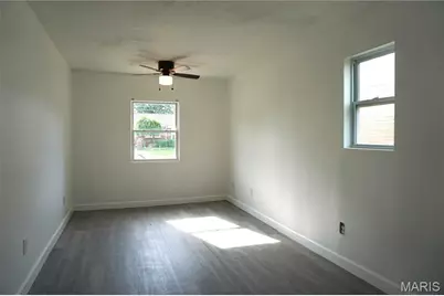 7916 Birkenhead Drive, Marlborough, MO 63123 - Photo 12