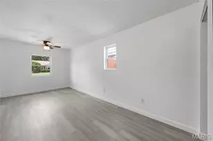 7916 Birkenhead Dr, Marlborough, MO 63123 - Photo 12