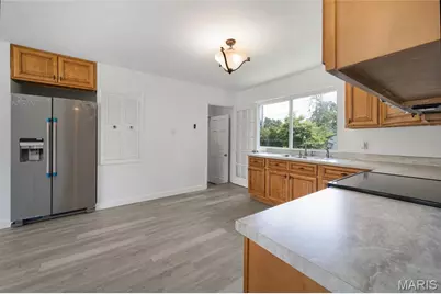 7916 Birkenhead Drive, Marlborough, MO 63123 - Photo 8