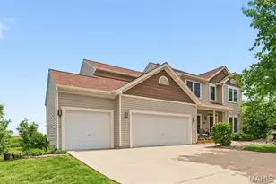 720 Brook Manor Ct, Lake Saint Louis, MO 63367 - Photo 6