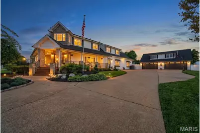 9801 Hilltop Drive, Sunset Hills, MO 63128 - Photo 2