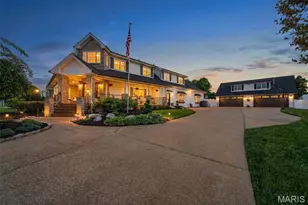 9801 Hilltop Dr, Sunset Hills, MO 63128 - Photo 2