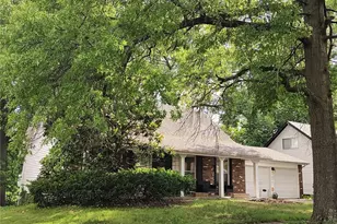 5412 Priorybrook Rd, Black Jack, MO 63033 - Photo 2