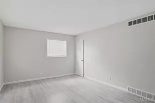 1112 Rhea Ave, Saint Louis, MO 63138 - Photo 4