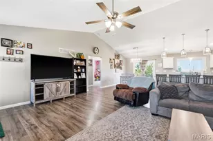 150 Moore Estates Dr, Troy, MO 63379 - Photo 6