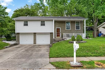 2904 Headland Drive, Saint Charles, MO 63301 - Photo 1