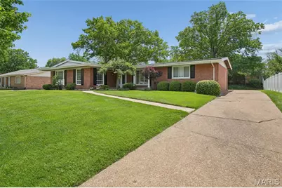 329 Meadowbrook Drive, Ballwin, MO 63011 - Photo 2