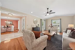 329 Meadowbrook Dr, Ballwin, MO 63011 - Photo 6