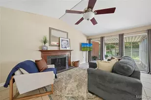 329 Meadowbrook Dr, Ballwin, MO 63011 - Photo 10
