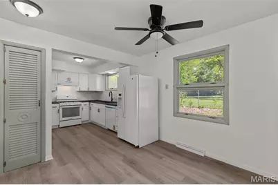 425 Powell Avenue, Saint Louis, MO 63135 - Photo 12