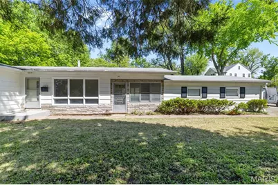 425 Powell Avenue, Saint Louis, MO 63135 - Photo 2