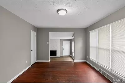 6814 Frostview Lane, Saint Louis, MO 63134 - Photo 16