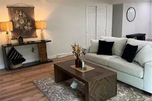 215 Circle Dr, Robertsville, MO 65066 - Photo 10