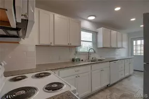 728 Pine St, Hannibal, MO 63401 - Photo 8
