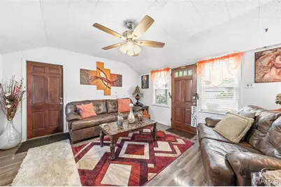 1225 Sunbeam Lane, Saint Louis, MO 63137 - Photo 12