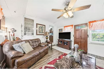 1225 Sunbeam Lane, Saint Louis, MO 63137 - Photo 14