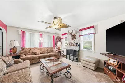 1225 Sunbeam Lane, Saint Louis, MO 63137 - Photo 4