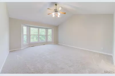 819 Hidden Spring Drive, Saint Charles, MO 63304 - Photo 16