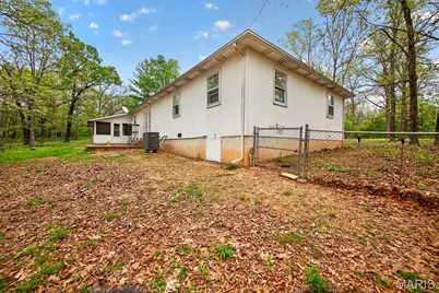 23639 Hawaii Road, Lebanon, MO 65536 - Photo 32