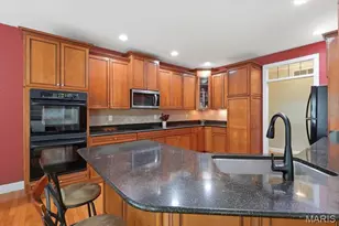 5532 Wooded Creek Dr, O'Fallon, MO 63304 - Photo 12