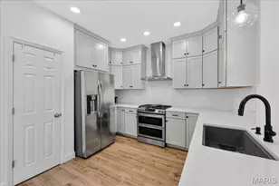 426 Buckhurst Dr, Ballwin, MO 63021 - Photo 6