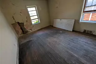 6804 Murray St, Saint Louis, MO 63121 - Photo 8