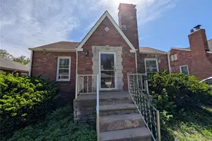 6804 Murray St, Saint Louis, MO 63121 - Photo 2