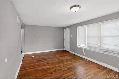 8110 Underhill Drive, University City, MO 63114 - Photo 8