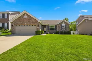204 Graygate Ct, Lake Saint Louis, MO 63367 - Photo 1