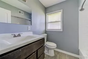 2116 Jannette Dr, Saint Louis, MO 63136 - Photo 12