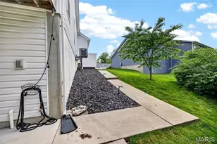 1005 Timber Bluff Dr, Wentzville, MO 63385 - Photo 48