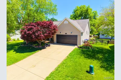 554 Prentice Drive, Saint Peters, MO 63376 - Photo 2