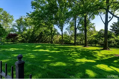 50 Creekwood Lane, Saint Louis, MO 63124 - Photo 16