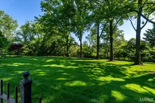 50 Creekwood Ln, Saint Louis, MO 63124 - Photo 16