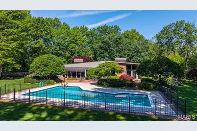 50 Creekwood Lane, Saint Louis, MO 63124 - Photo 1