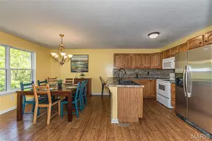9508 Bent Tree Dr, Hillsboro, MO 63050 - Photo 12