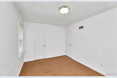 1802 S New Florissant Road, Florissant, MO 63031 - Photo 16