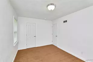 1802 S New Florissant Rd, Florissant, MO 63031 - Photo 16