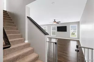 501 Peruque Commons Ct, Wentzville, MO 63385 - Photo 8