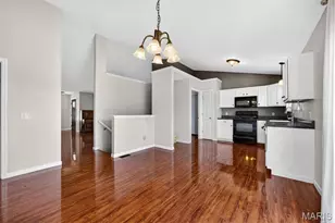 2289 Paige Marie Dr, Warrenton, MO 63383 - Photo 4