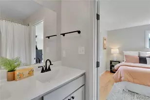 1592 Mendell Dr, University City, MO 63130 - Photo 30
