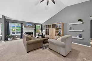 614 S Carolina Ct, Saint Charles, MO 63303 - Photo 4