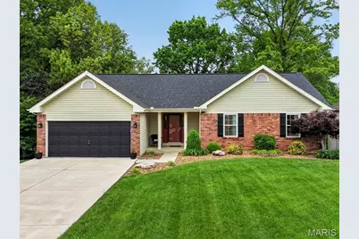 614 S Carolina Court, Saint Charles, MO 63303 - Photo 1