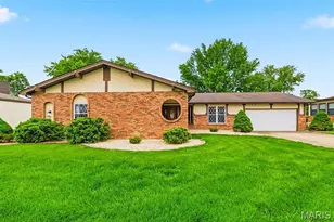 8 Lake Hill Dr, Saint Peters, MO 63376 - Photo 32
