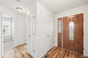 911 Pittsburg Landing Dr, Wentzville, MO 63385 - Photo 4