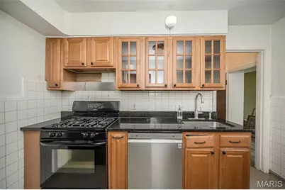 5551 Sutherland Avenue, Saint Louis, MO 63109 - Photo 10