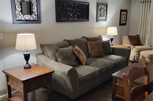950 E Rue De La Banque, Creve Coeur, MO 63141 - Photo 8