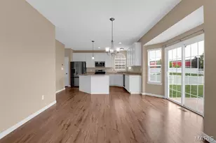 340 Cambridgeshire Ct, Saint Peters, MO 63376 - Photo 8